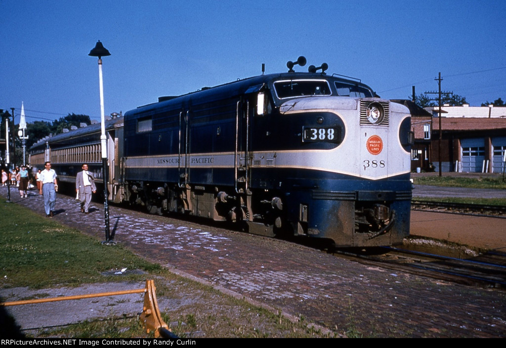 MP 388 on a commuter